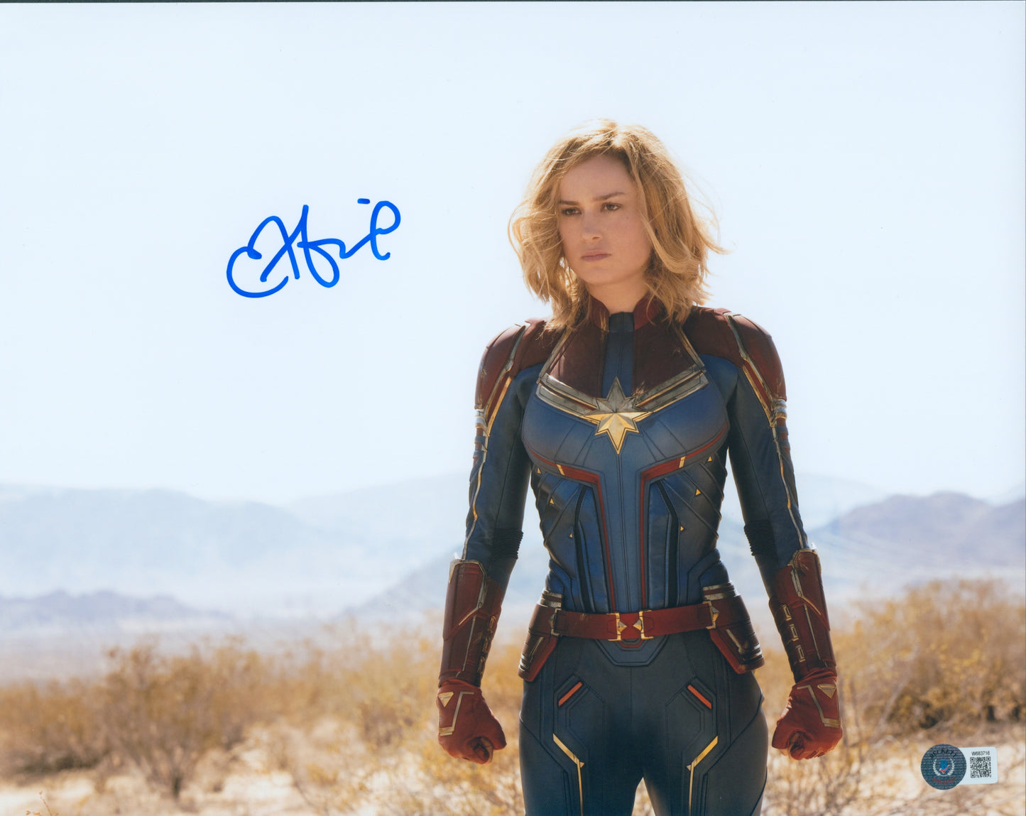 Brie Larson Signed "Captain Marvel" 11x14 Photo (Beckett)