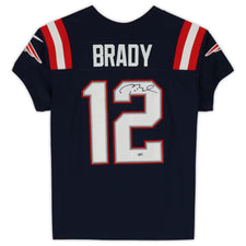 Tom Brady Signed Patriots Nike Elite Authentic Jersey (Fanatics Authenticated)