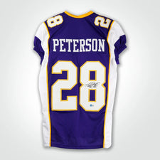 Adrian Peterson Signed Jersey (Beckett)