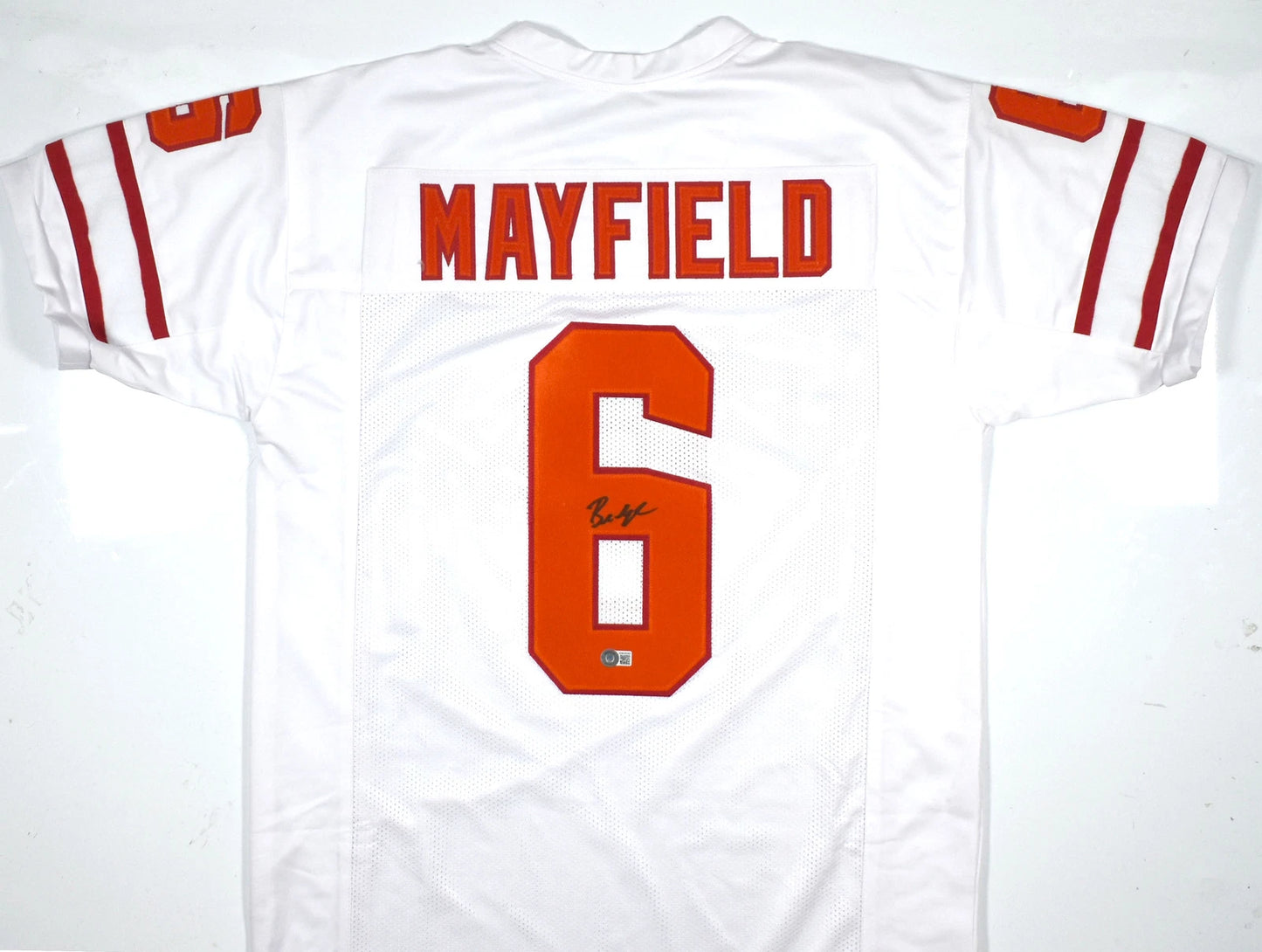 Baker Mayfield Signed Jersey (Beckett)