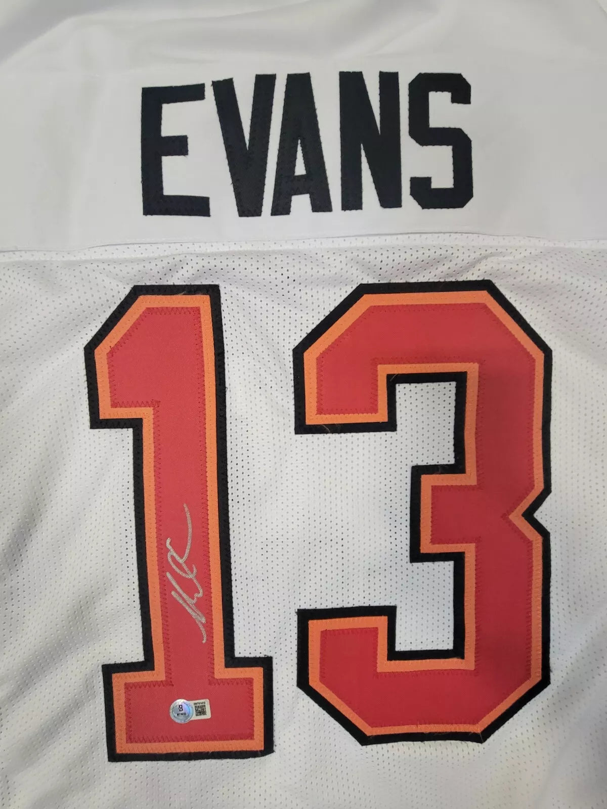 Mike Evans Signed Jersey (Beckett)