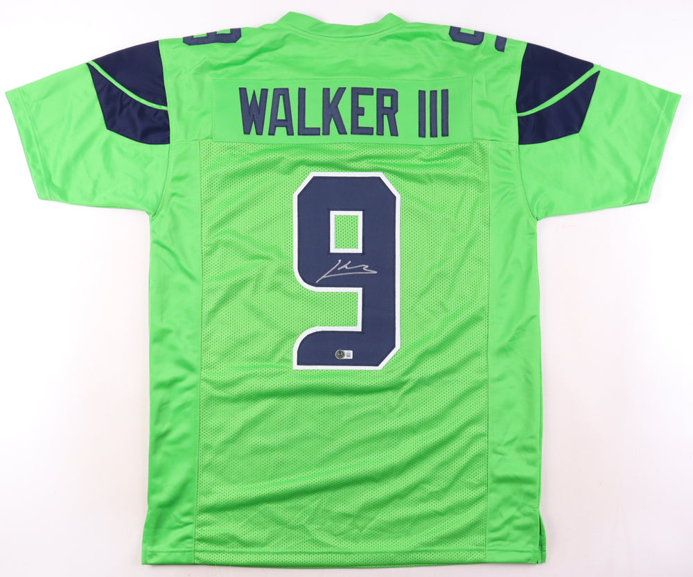 Kenneth Walker III Signed Jersey (Beckett)