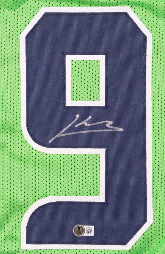 Kenneth Walker III Signed Jersey (Beckett)