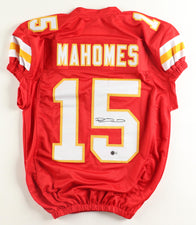 Patrick Mahomes Signed Jersey (Beckett)