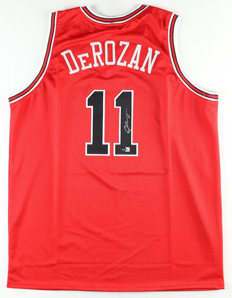 DeMar DeRozan Signed Jersey (Beckett)