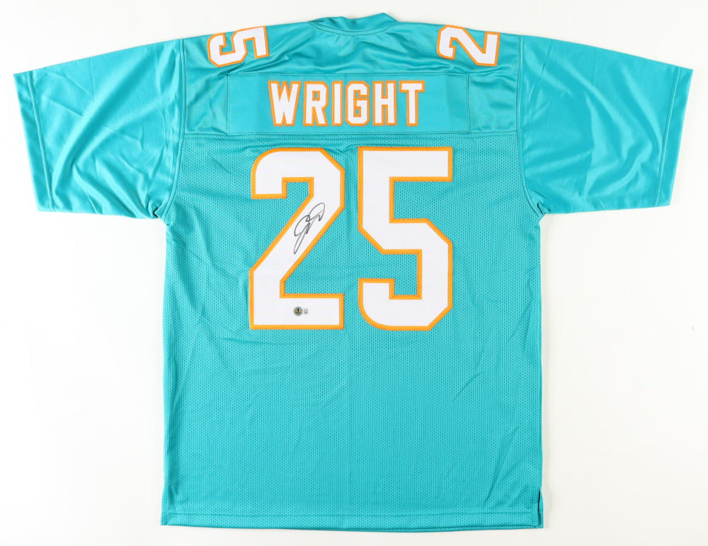 Jaylen Wright Signed Jersey (Beckett)