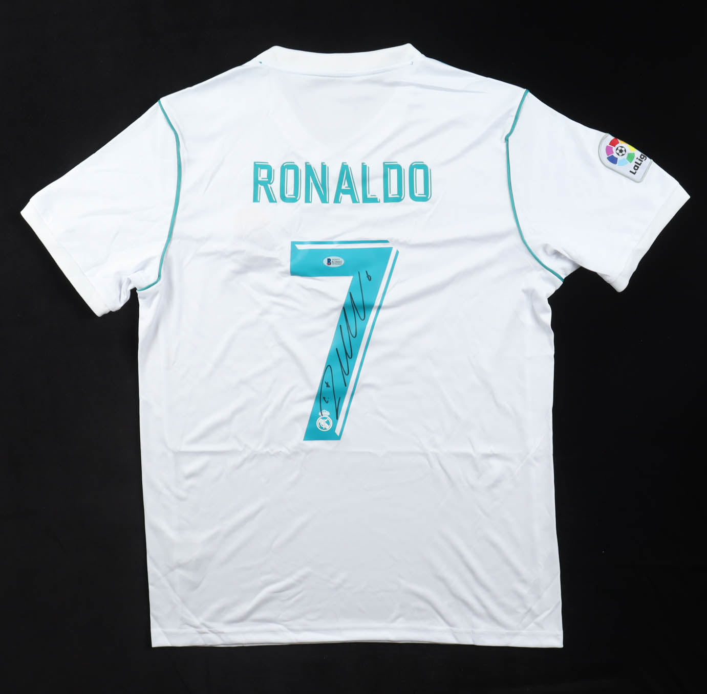 Cristiano Ronaldo Signed Jersey (Beckett Authenticated)