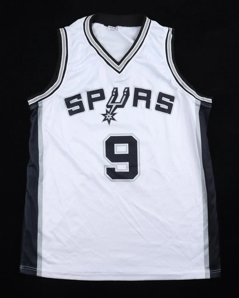 Tony Parker Signed Jersey (Beckett)
